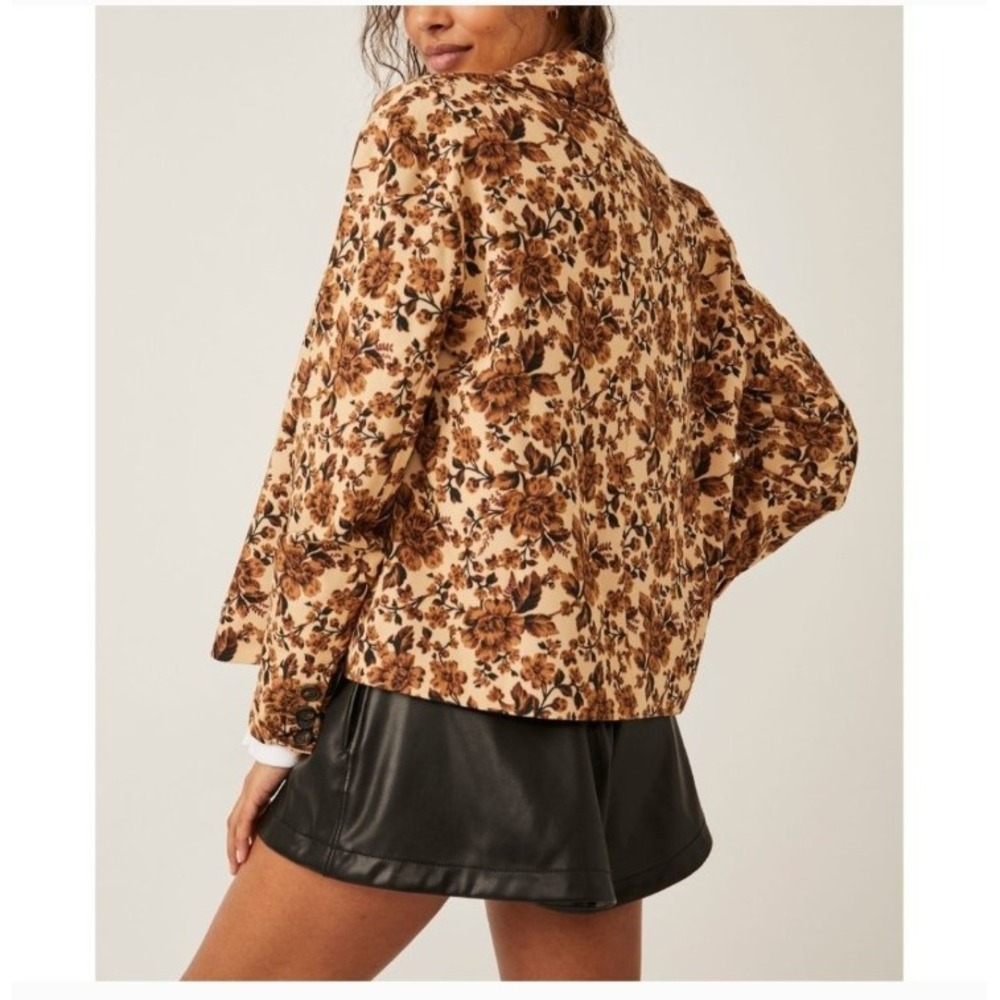 Free People Cali Floral Print Boxy Single Breasted Blazer Sand Sable Size L $168 - Picture 3 of 16